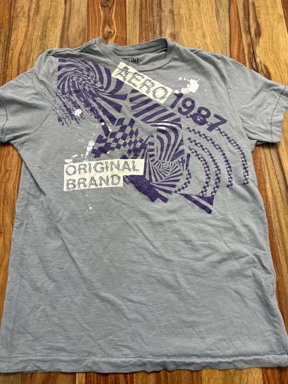 Y2K Aeropostale Brand Gray and purple Graphic T-Shirt